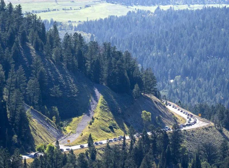 WYDOT moves to restrict RVs, trailers on Teton Pass