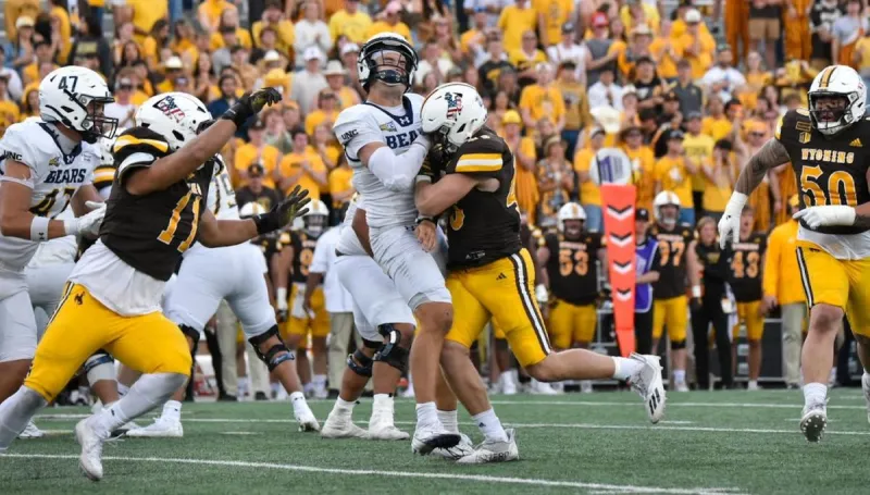 Turning Point, Unsung Hero and What's Next For UW Football