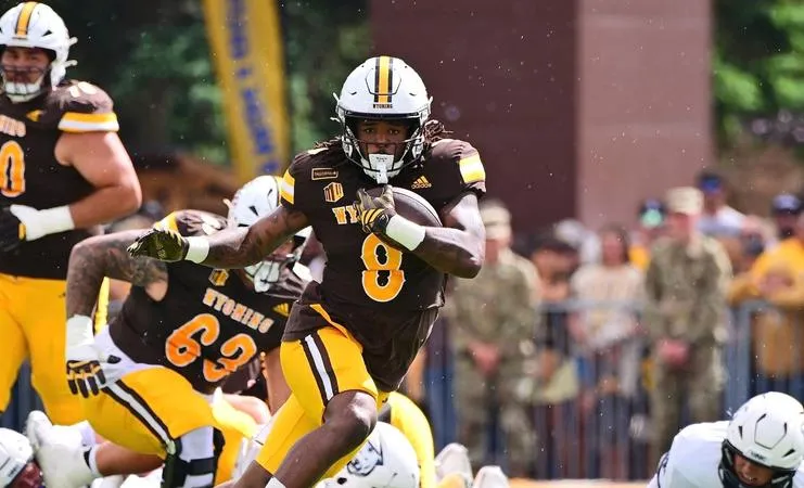 Cowboys Head to Central Michigan for Saturday Afternoon Contest