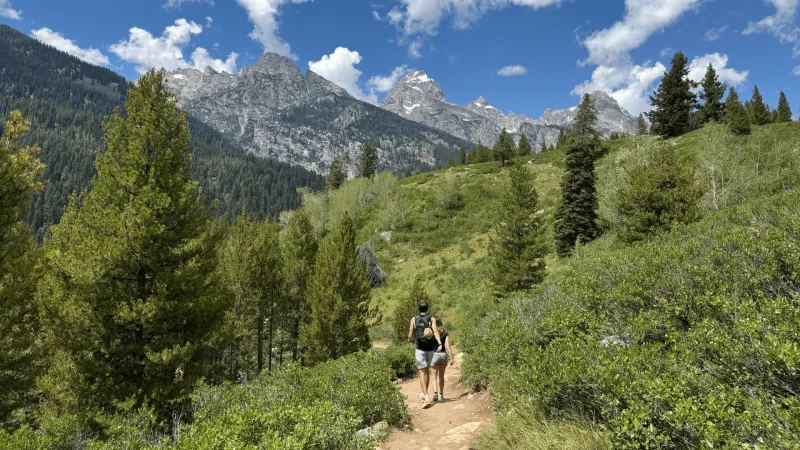 GTNP reminds hikers of trail etiquette