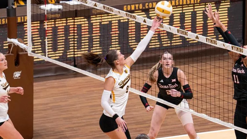 Winter Leads Cowgirls Past Boise State in Five
