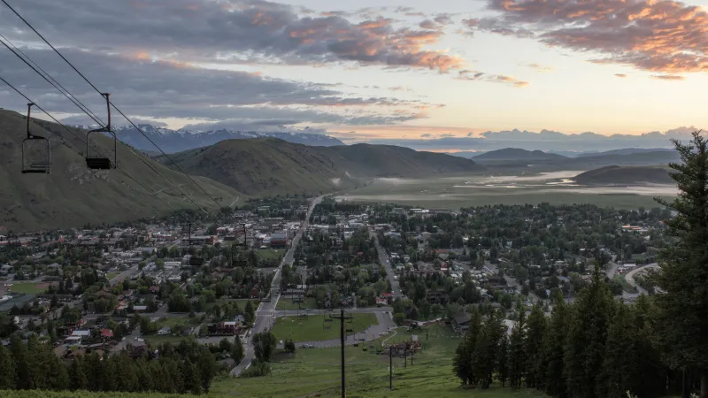 Building proposal on S. Cache continued for traffic, pedestrian safety concerns