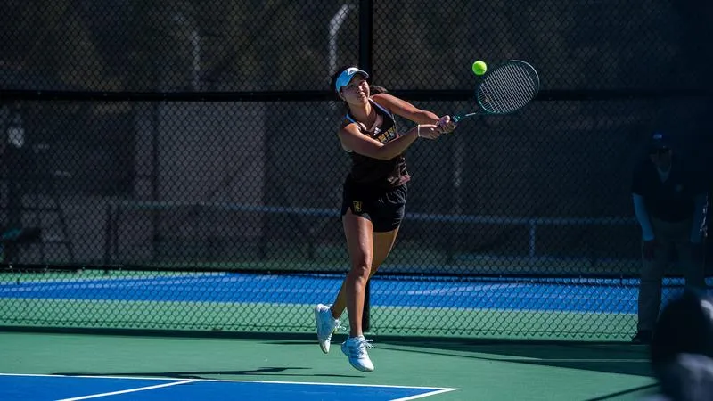 Mashabayeva Advances to Flight Finals at Bedford Cup