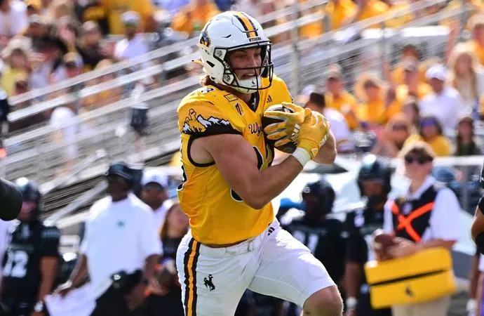 Pokes Insider: Fargodome, unbeaten Bison await