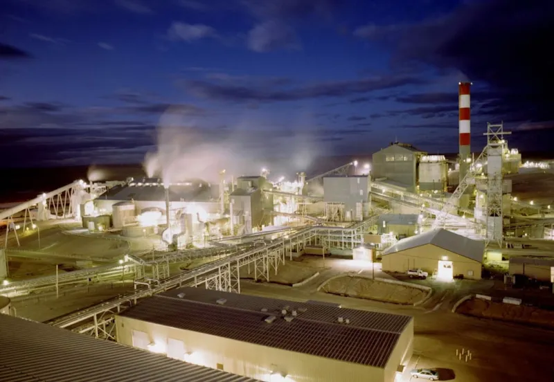 A flood of Chinese soda ash has Wyoming's industry swimming in troubled waters