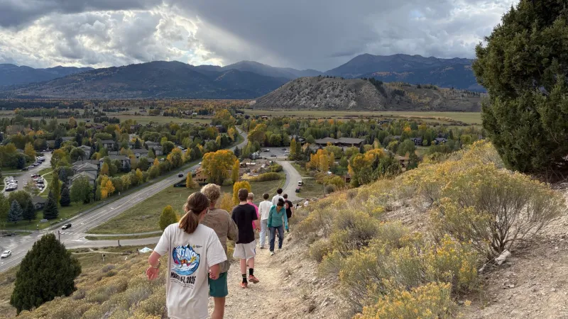 Hikers crush butte quota in 2 days; more money pledged for more hikes