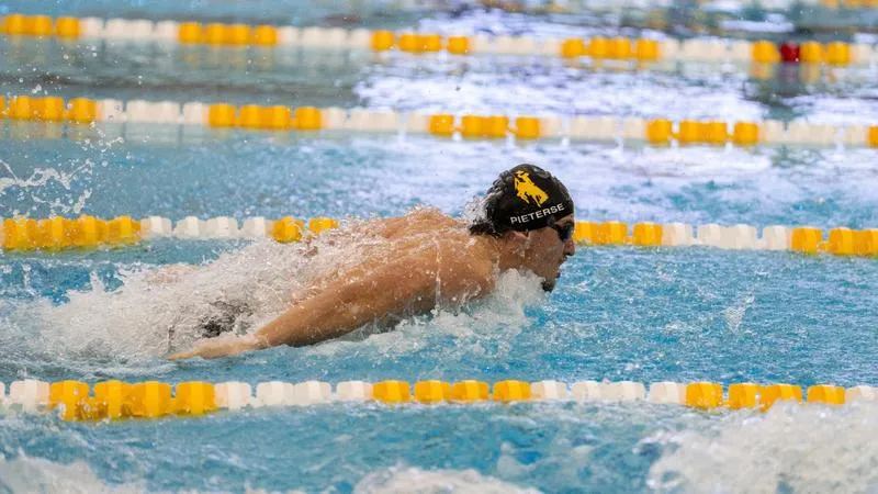Cowboys and Cowgirls Lead in Team Standings on Day One of the Front Range Invite