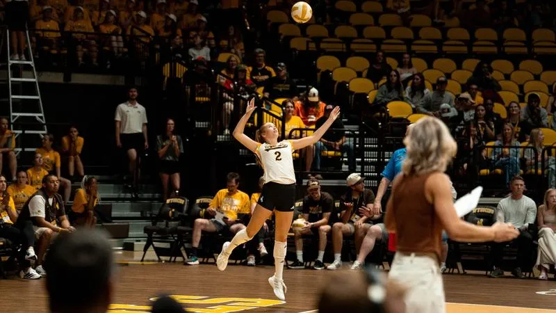 Wyoming Serving Propels it to Four-Set Win at Air Force