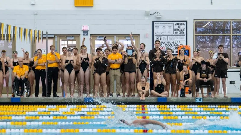 Wyoming Sweeps Air Force to Protect Home Pool