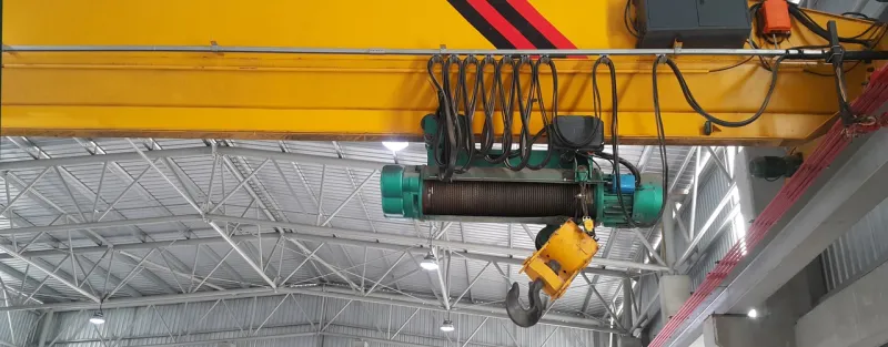Warning Signs Your Overhead Crane Needs Repairs