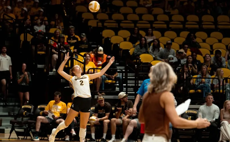 Wyoming Volleyball Again Knocks off Falcons in Four Sets