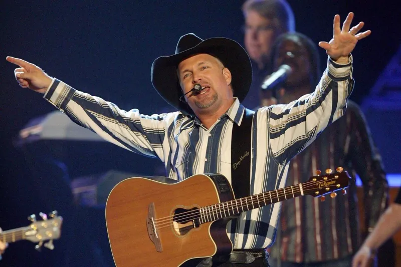 BREAKING: Garth Brooks Adds More November Dates to 2026 Tour