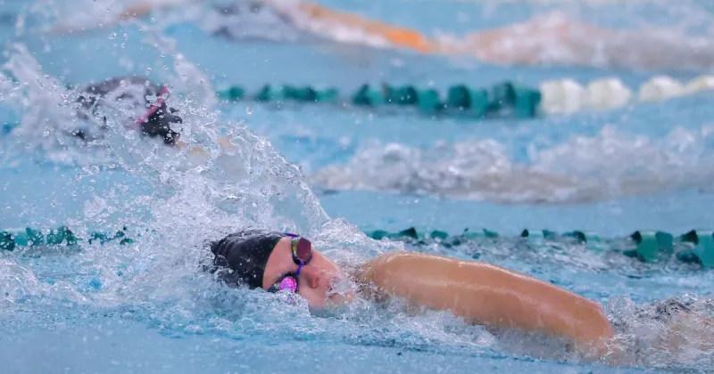 Girls' high school swimming schedule Oct. 16-17