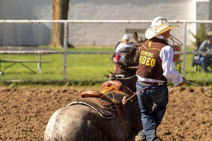 UW Rodeo Teams Finish Fall Season as Regional Leaders