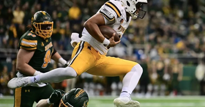 Grading the Wyoming Cowboys offense at midseason