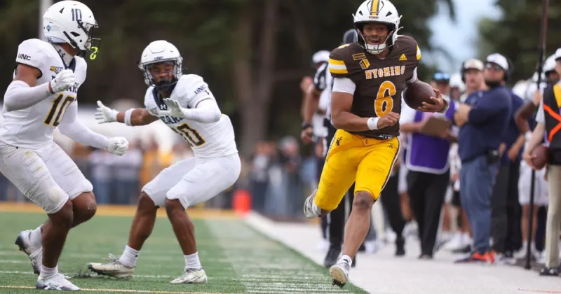 Players to watch: Wyoming vs. Northern Illinois