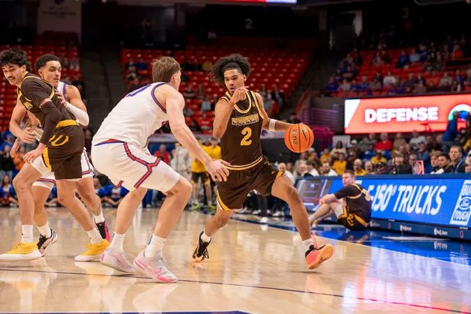 Cowboys Fall to Horned Frogs in Exhibition Game, 89-76