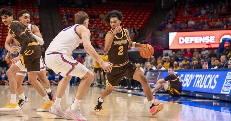 Wyoming Cowboys fall to TCU in exhibition game