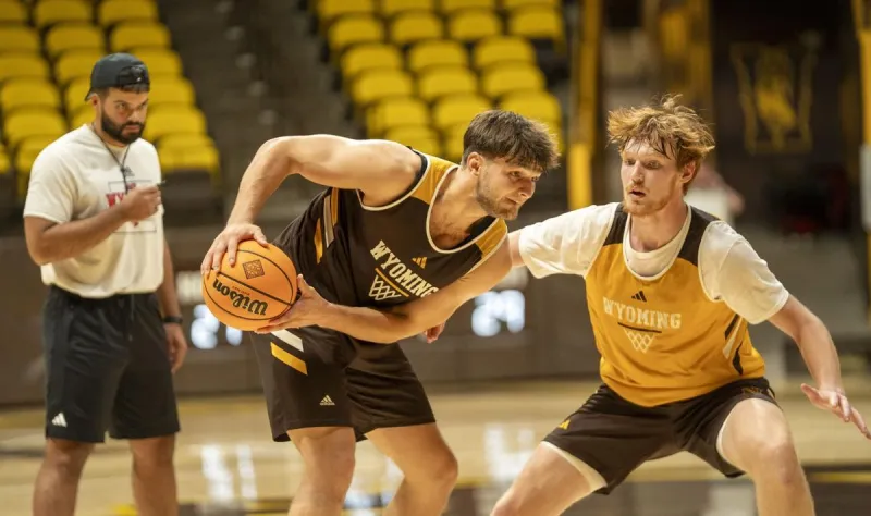 Wicks Still Looking for 'Pit Bulls' Season Opener 14 Days Away